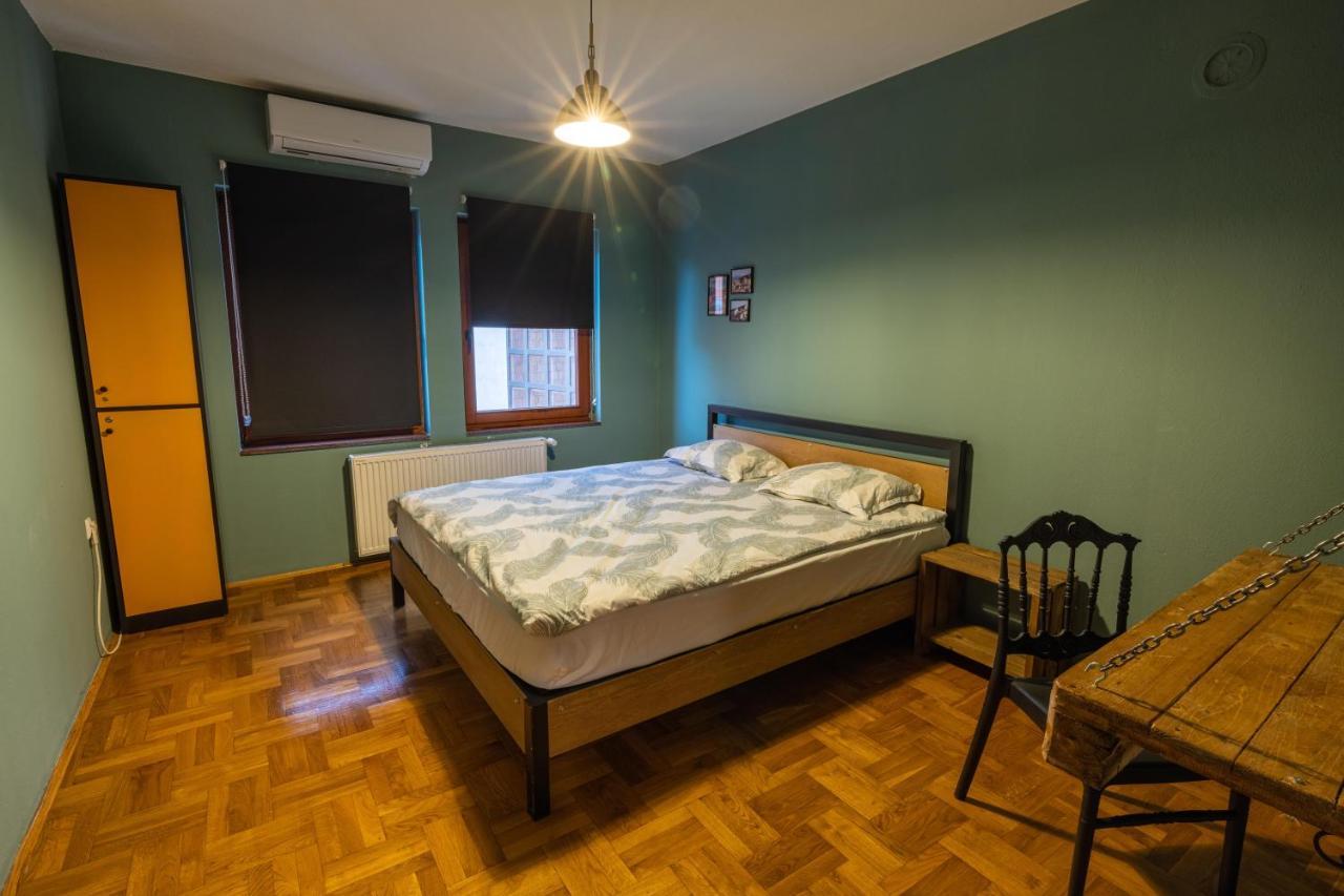Hostel Prishtina Backpackers Pristina Eksteriør bilde
