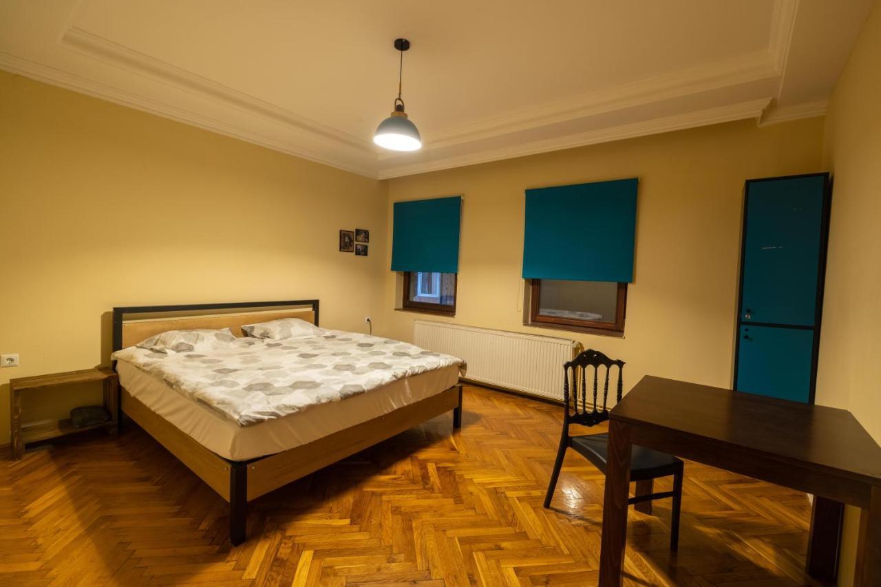 Hostel Prishtina Backpackers Pristina Eksteriør bilde