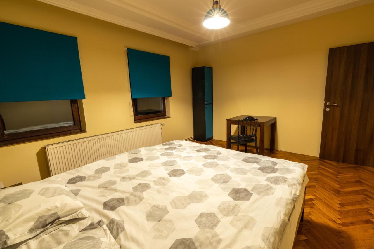 Hostel Prishtina Backpackers Pristina Eksteriør bilde